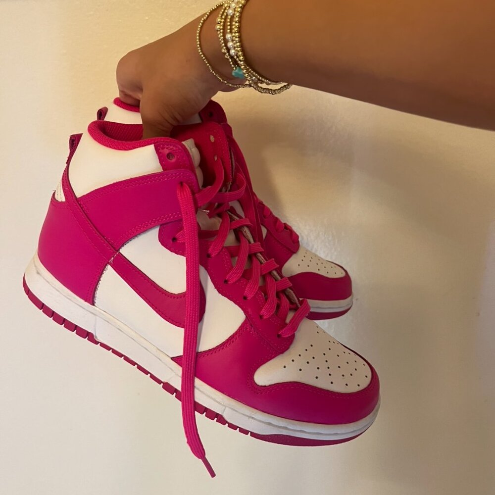 Nike Dunks - image 3